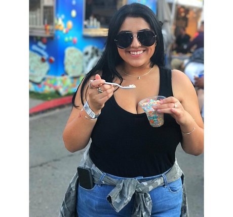 太ったお母さんオンリーファンズ セクシーヌード ギャラリー