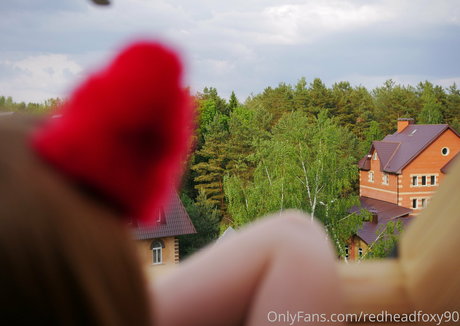 redheadfoxy90 ポルノスター 写真