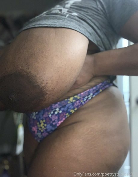 poetrystudios2020 HDモデル 写真