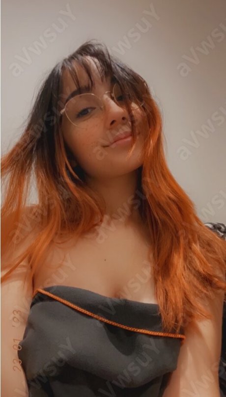 Maya ASMR ヌードモデル 写真