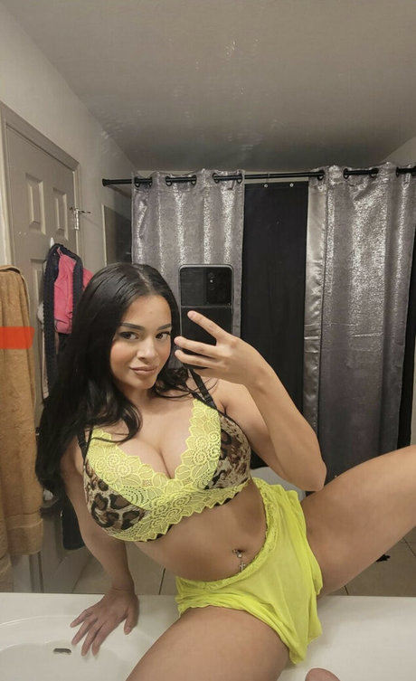 Ochoa Precious 裸のポルノスター 写真