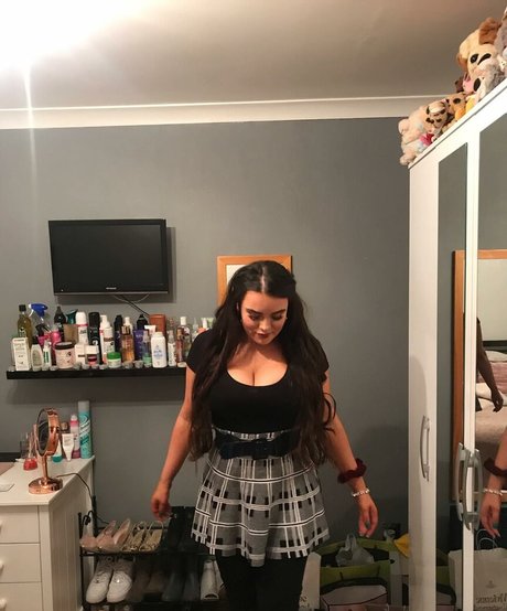 Kirsty Brittain エロティック女優 画像
