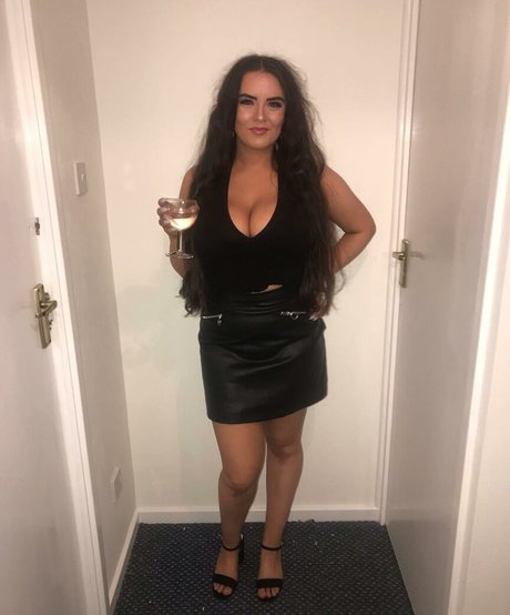 Kirsty Brittain 完璧な女優 写真