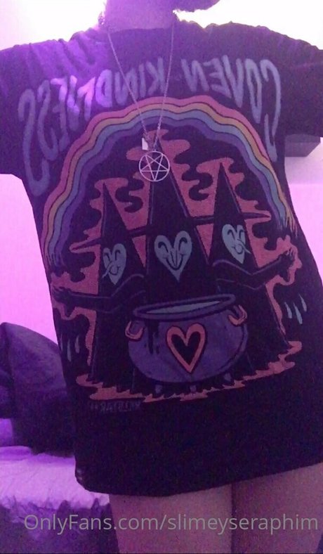 曲線美のクーガーオンリーファンズ ホットポルノ 写真