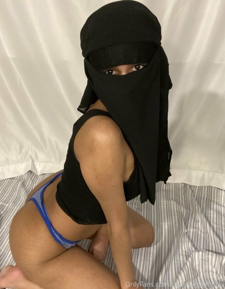 barelylegalhabibi 無料のポルノスター アーカイブ