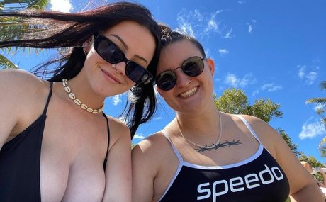 Carolyn Marcinkus セックスモデル 写真