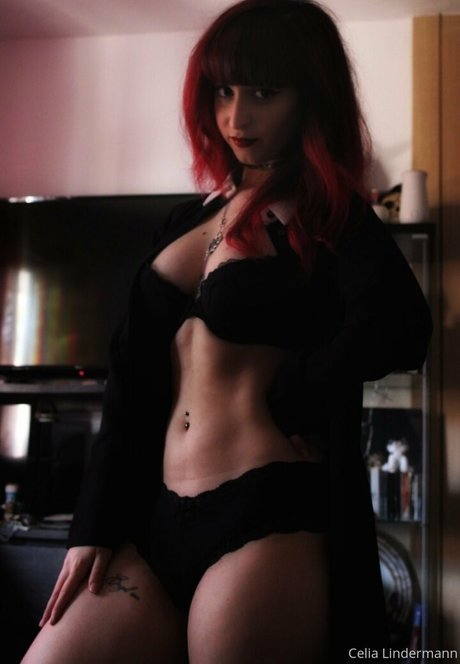 celialindermann 完璧なスター 写真