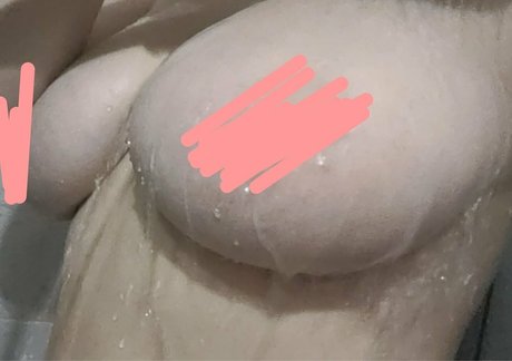 yourwhiterabbitt 裸のポルノスター 画像