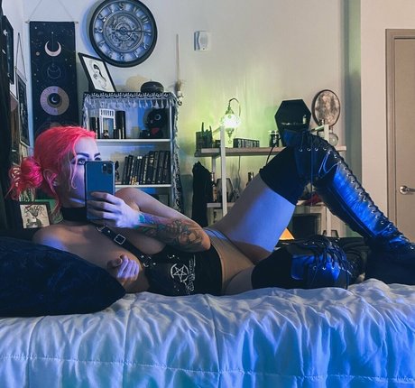 エボニー無料オンリーファンズ ホットヌード 写真