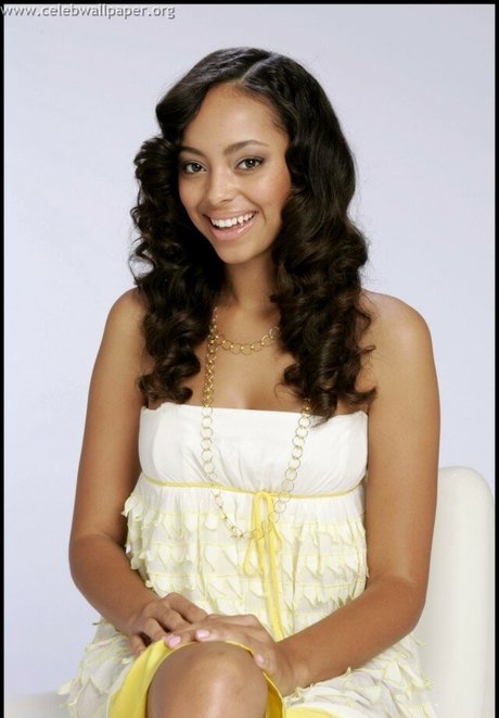Amber Stevens West 完璧なスター ギャラリー
