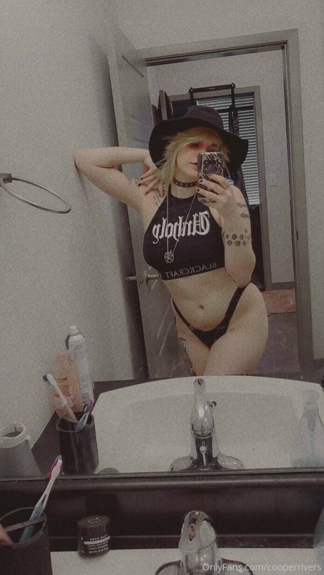 Cooper Brookes ポルノスター 独占 写真