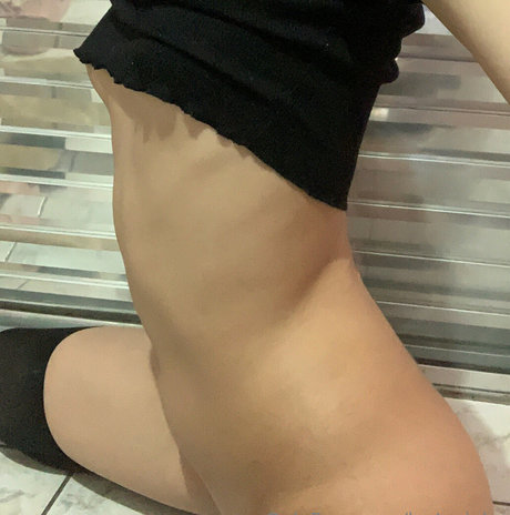 Lostyzinha ポルノスター 写真