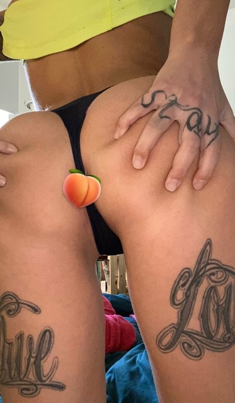 Stephaelle Macias ポルノスター 独占 写真