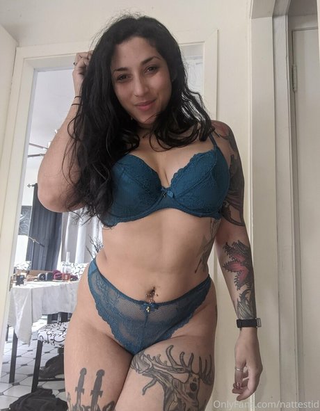 nattestid モデル 写真