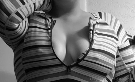 alaskanchick 高品質モデル 画像