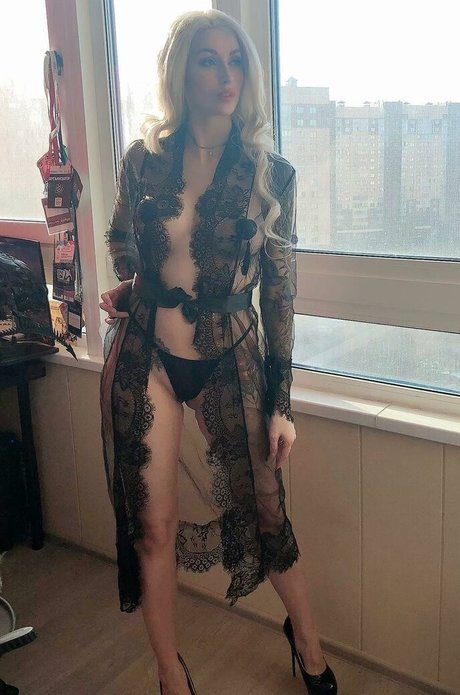 男性の裸オンリーファンズ ホットヌード 写真