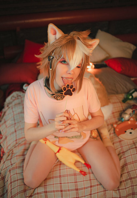 caterpillarcosfree 完璧なスター 写真