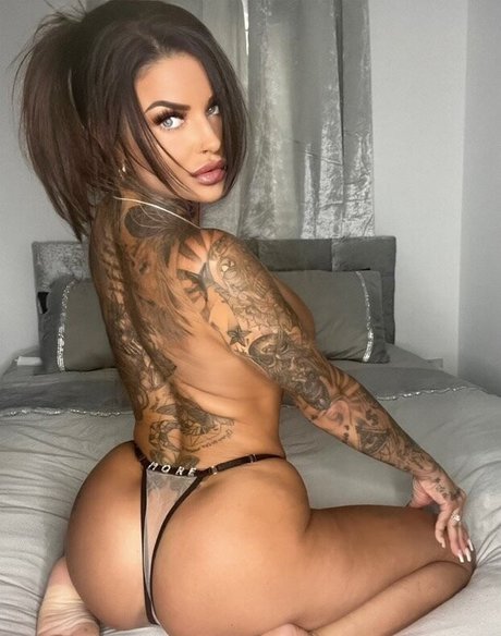 Kayleigh Wanlass スター ヌード 画像