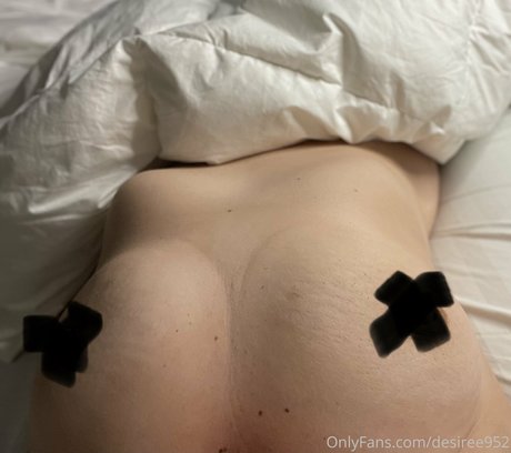 desiree952 ポルノスター 無料 写真