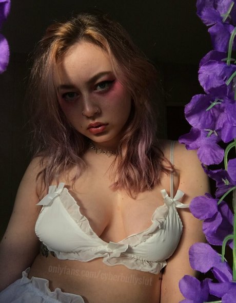 cyberbullyslut 独占女優 アーカイブ