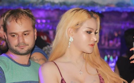赤毛の痴女オンリーファンズ エロチック 写真