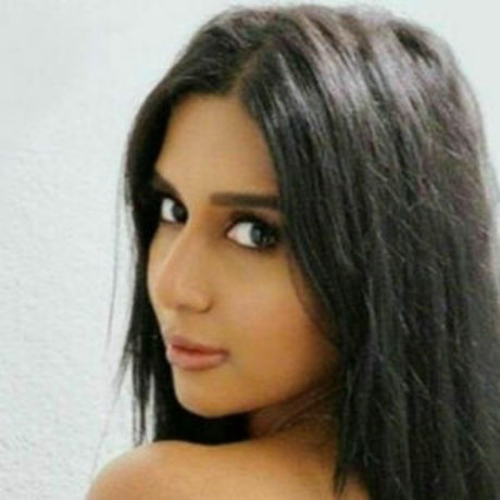 ラテン系熟女オンリーファンズ ヌード 写真