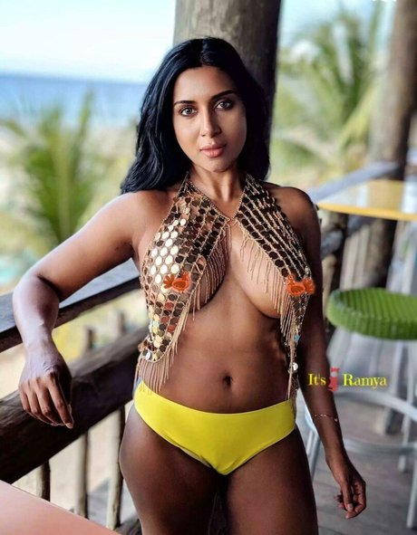 Ramya Inti 高品質モデル 写真