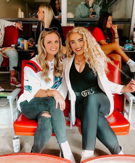 Caroline Wall 美しいスター 画像