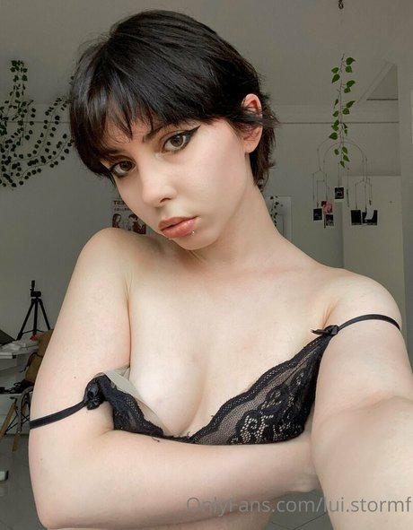 lui stormf 最高のスター 写真