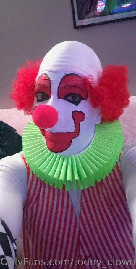 toony clown セックスモデル 写真