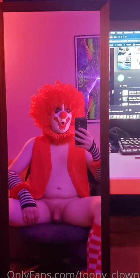 toony clown ポルノスター 裸 写真