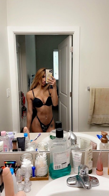 アジアンシスターオンリーファンズ アートポルノ 写真