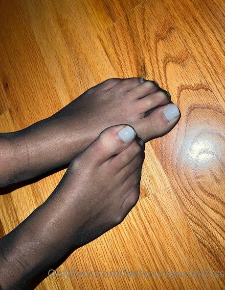 黒檀の足 オンリーファンズ 美しい 写真