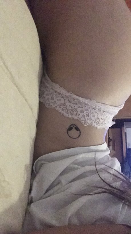 madelinerosess top profile image