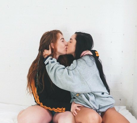 mybisexualbestfriend ヌードのポルノスター アーカイブ