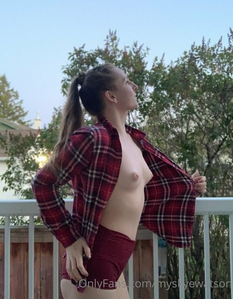 ポルノスターオンリーファンズ ポルノ 画像