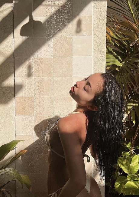 Alessya Farrugia ポルノスター セクシー ギャラリー