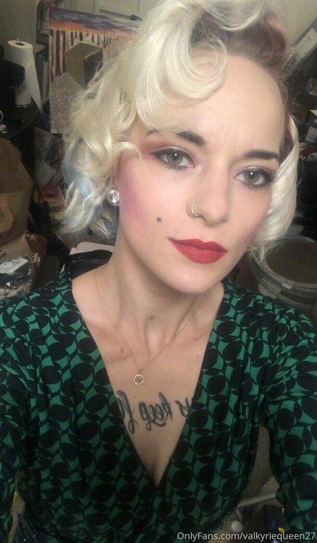 valkyriequeen27 ヌードスター ギャラリー