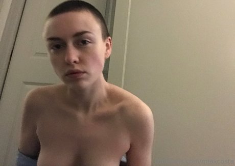 アナルトランスオンリーファンズ ホット 写真
