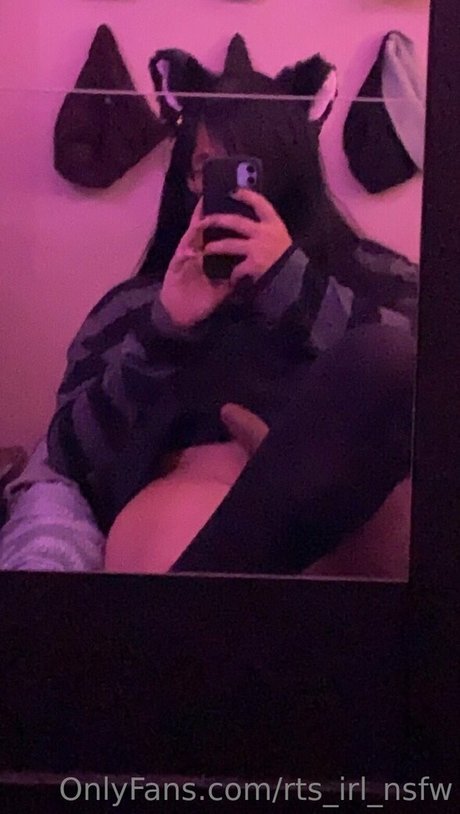 rts irl nsfw ヌードスター ギャラリー