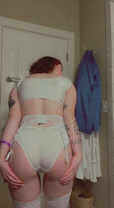 addisonchrome ポルノスター エロティック 画像