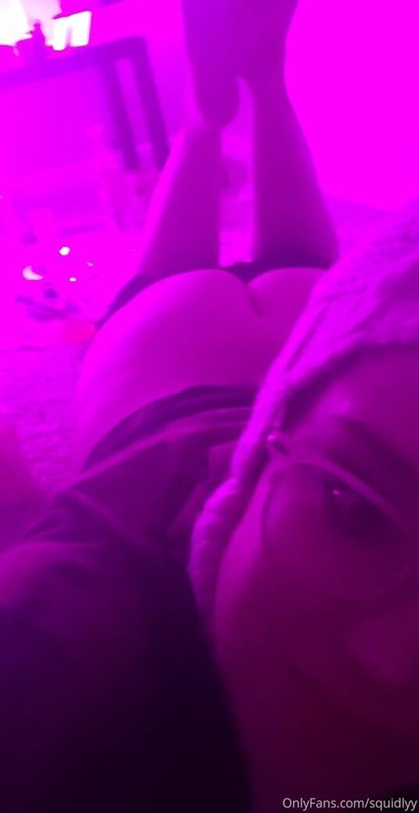 角質の女の子オンリーファンズ アート裸 写真