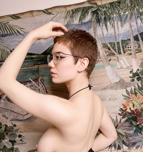 アジア人のセックステープ オンリーファンズ 裸 写真