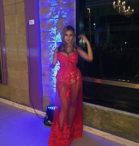 Morena Gaioli ホットスター 写真
