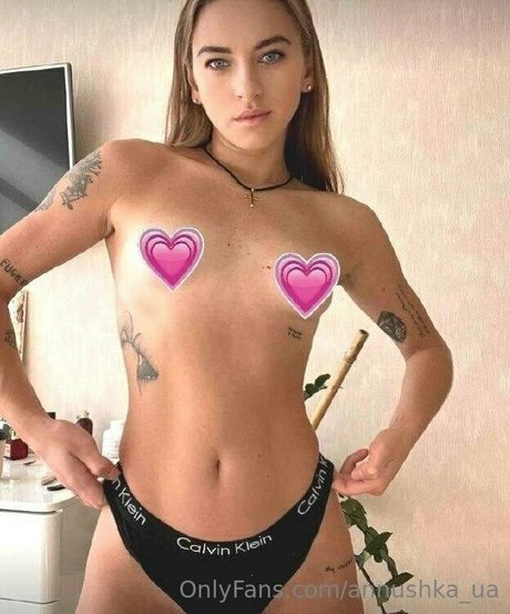 annushka ua 女優 画像