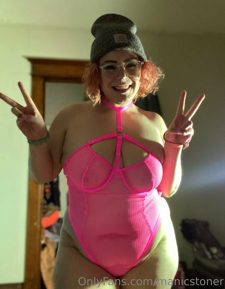 赤毛の熟女オンリーファンズ トップ 画像