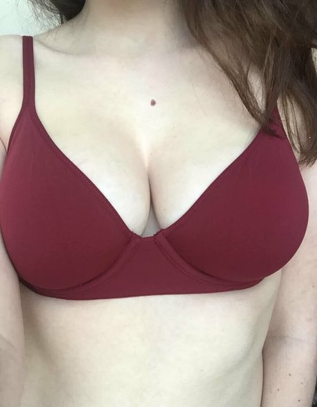 ナチュラル熟女オンリーファンズ HD 写真