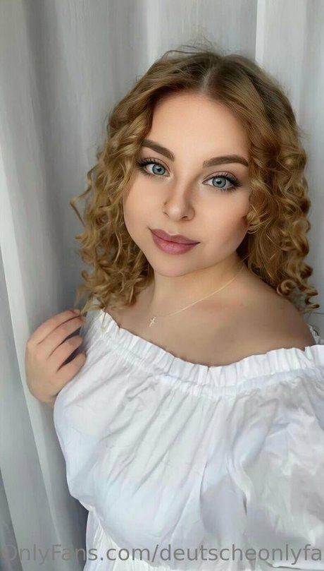 巨乳ゴスオンリーファンズ ホット裸 アーカイブ