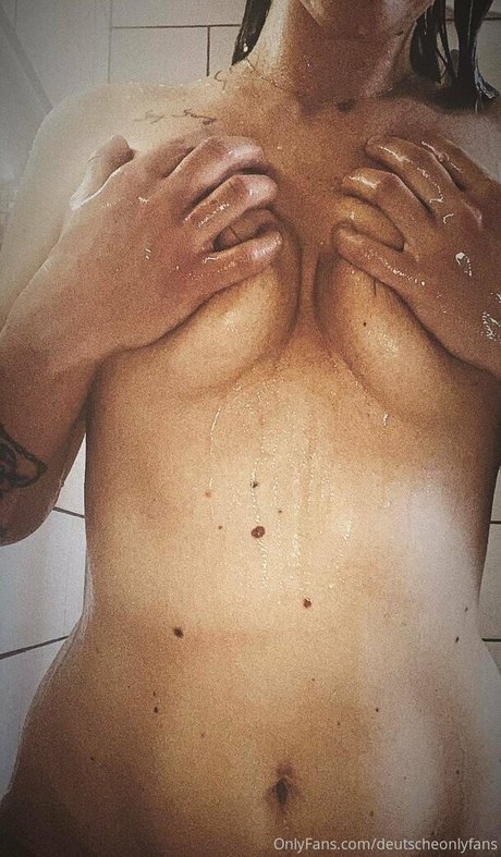 エモヌードオンリーファンズ セクシーxxx 画像