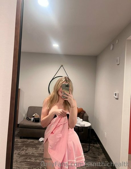 Slimthichealth セクシーモデル 写真